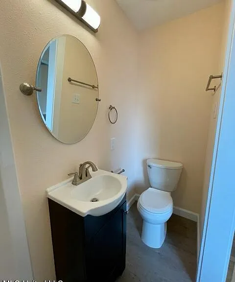333 Belvedere Dr — Photo 22