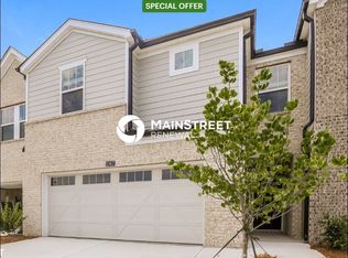 1347 Sunny Lake Dr, Lawrenceville, GA 30043