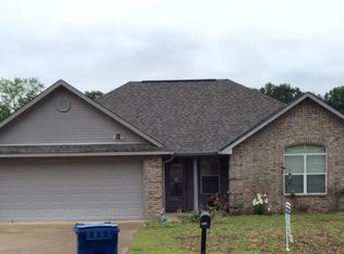 515 Amberwood Dr, Haughton, LA 71037