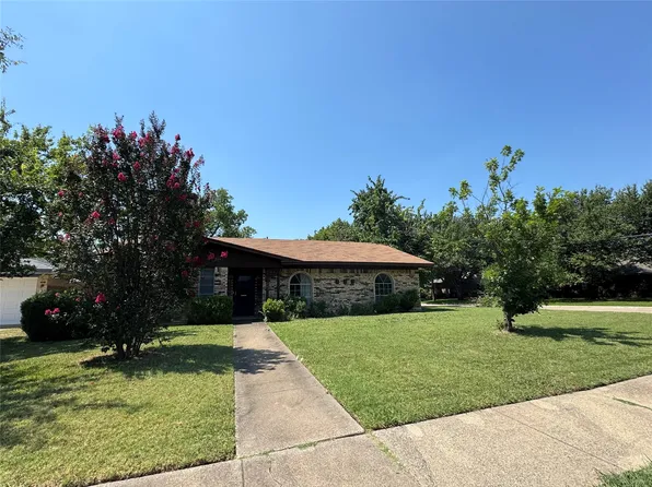 722 Goodyear St, Irving, TX 75062