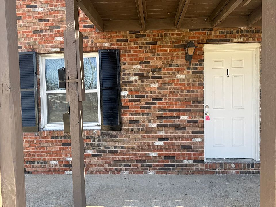 1st image of 115 Jerome Ln APT 1
