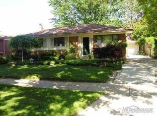 30564 Indigo St, Roseville, MI 48066