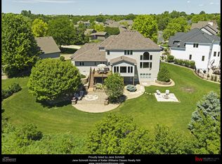 8158 Xene Ln N, Maple Grove, MN 55311