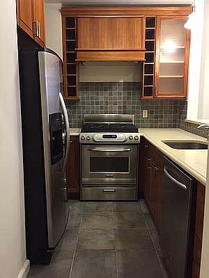 3rd image of 11 W 131st St #C2