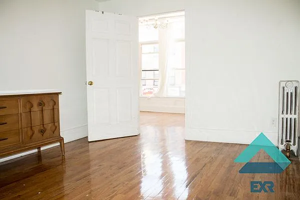 Rented by EXR | media 14