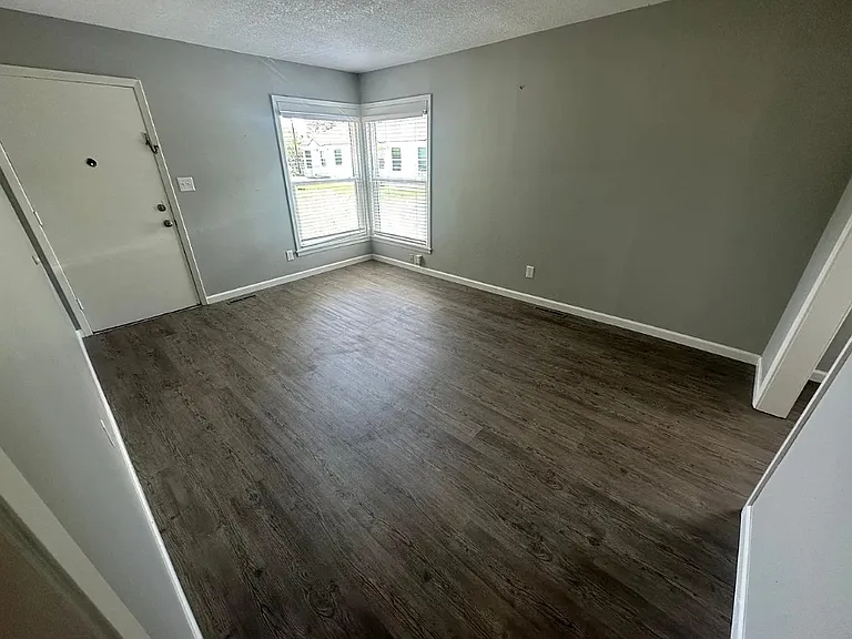 1014 N Illinois St #4 — Photo 8