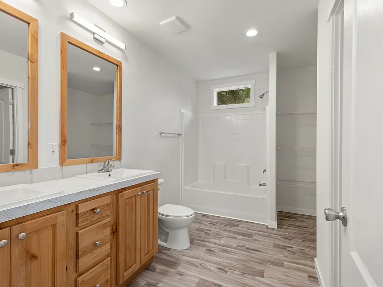 6772 NE Whidbey Dr — Photo 10