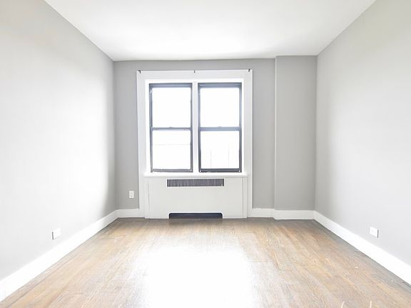 2nd image of 3660 Waldo Ave APT 8C