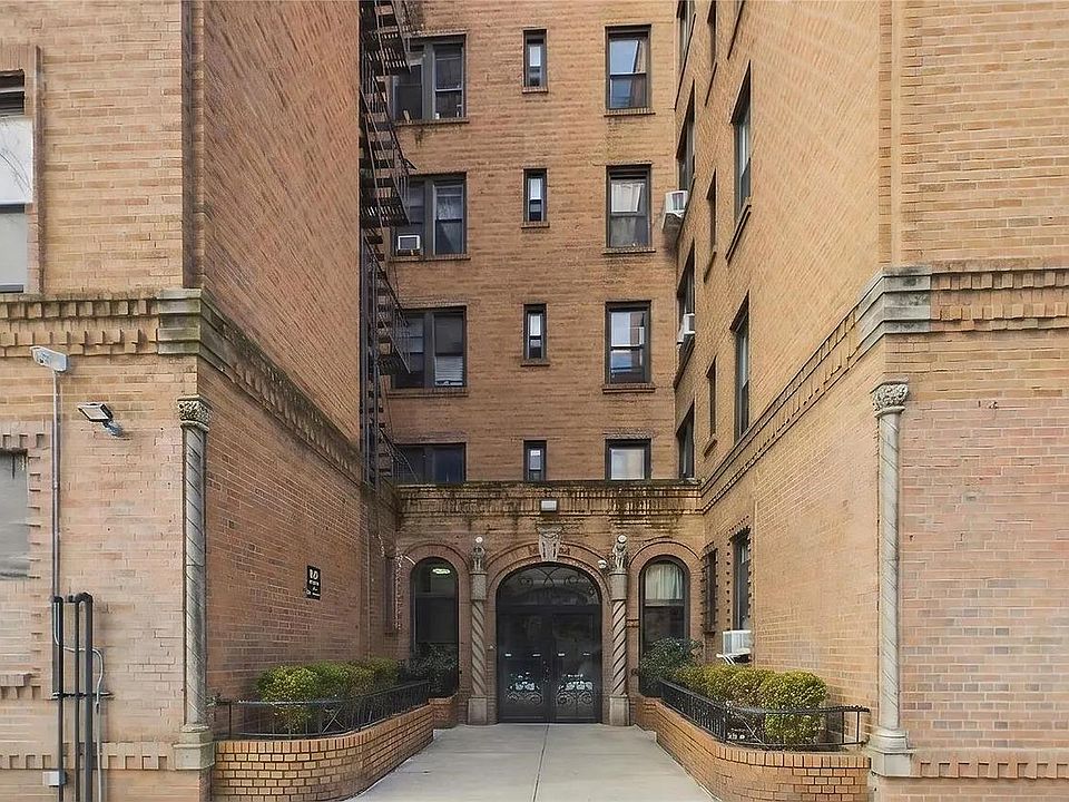 1st image of 35-64 89th Street