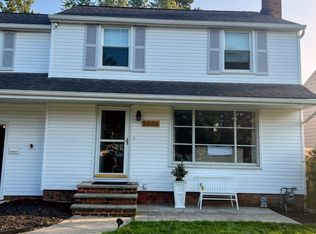 5606 Dorset Rd, Lyndhurst, OH 44124