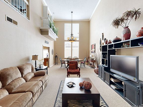3rd image of 8908 WEXFORD ST