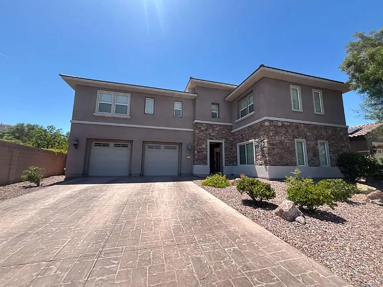 8225 Broad Peak Dr — Photo 6