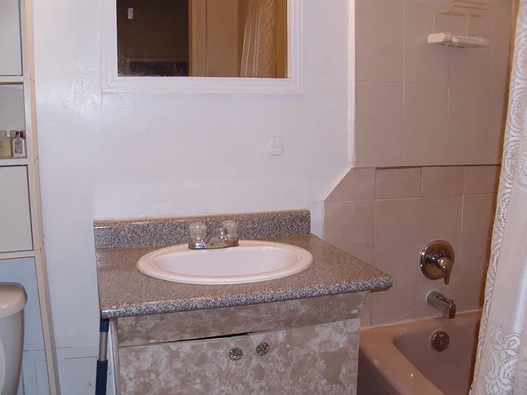 1 Rosemount Dr #303 — Photo 3