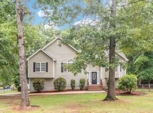 6420 Shore Dr, Douglasville, GA 30135