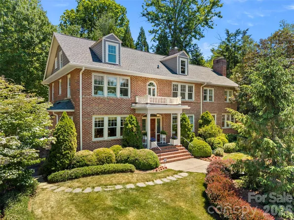 19 Blackwood Rd, Asheville, NC 28804