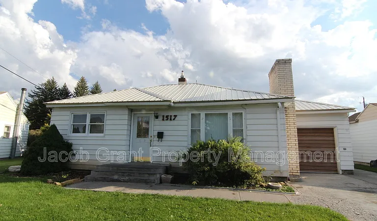 1517 Beverly Rd — Photo 1