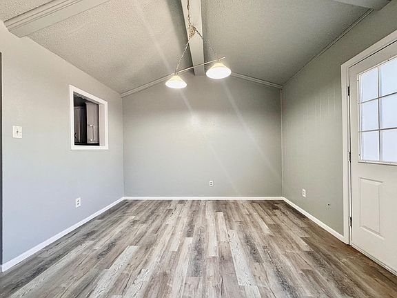 4th image of 5758 38th St