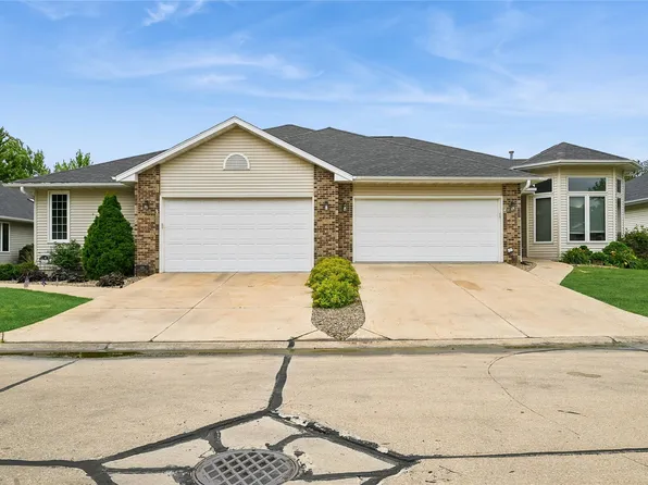 633 Tiffany Dr NE, Cedar Rapids, IA 52402