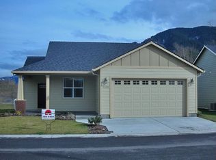 1204 Island Way, N Bonneville, WA 98639
