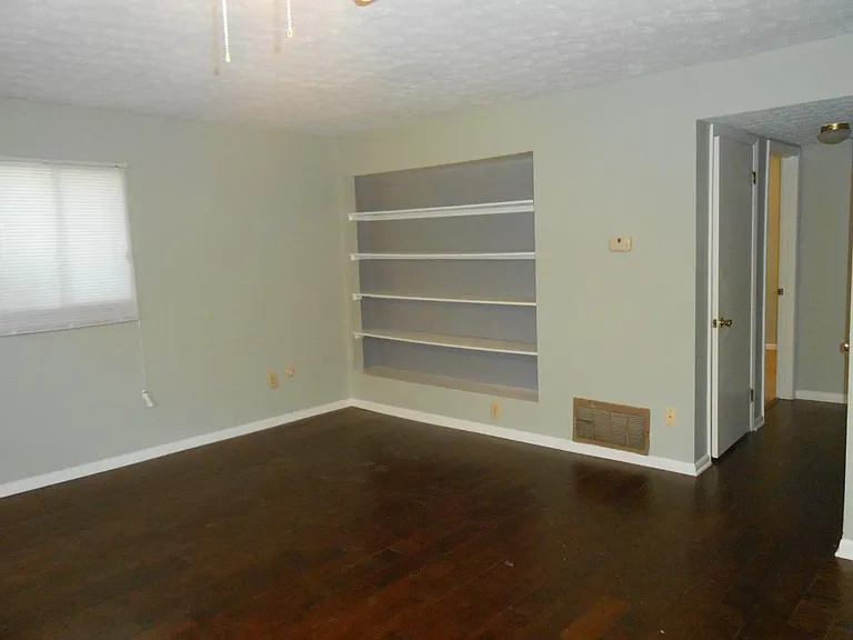 1291 Forsythe Ave #A — Photo 8
