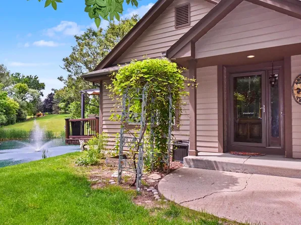 12301 W Waterford AVENUE, Greenfield, WI 53228