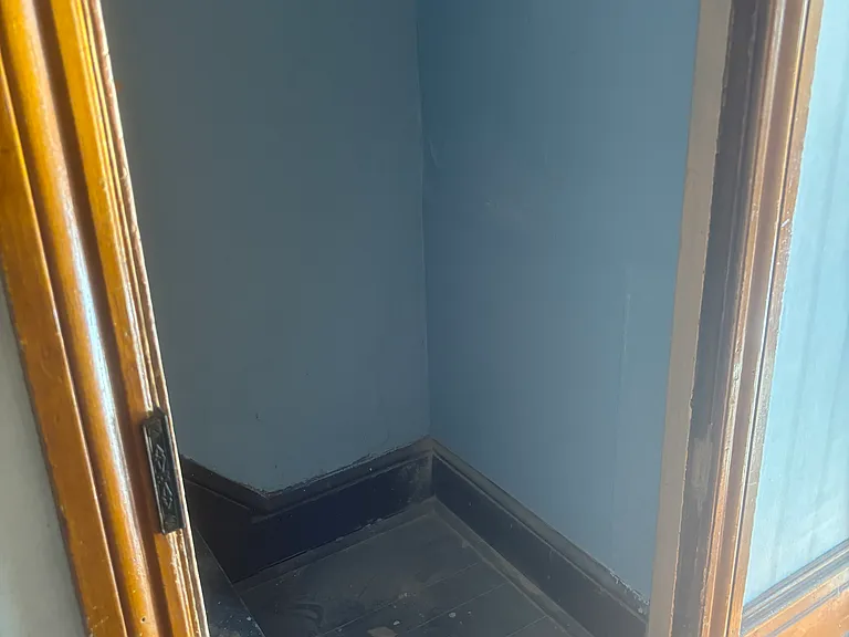 221 East St — Photo 22