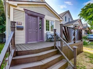 30 McGhie St, Saint Catharines, ON L2R5A8