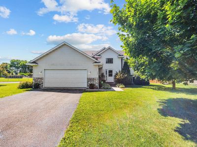 303 Bavaria Ln, Waverly, MN, 55390