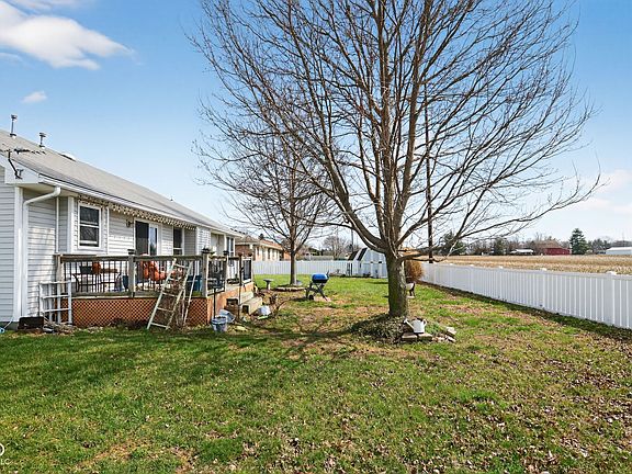 5th image of 457 Cornerstone Ave