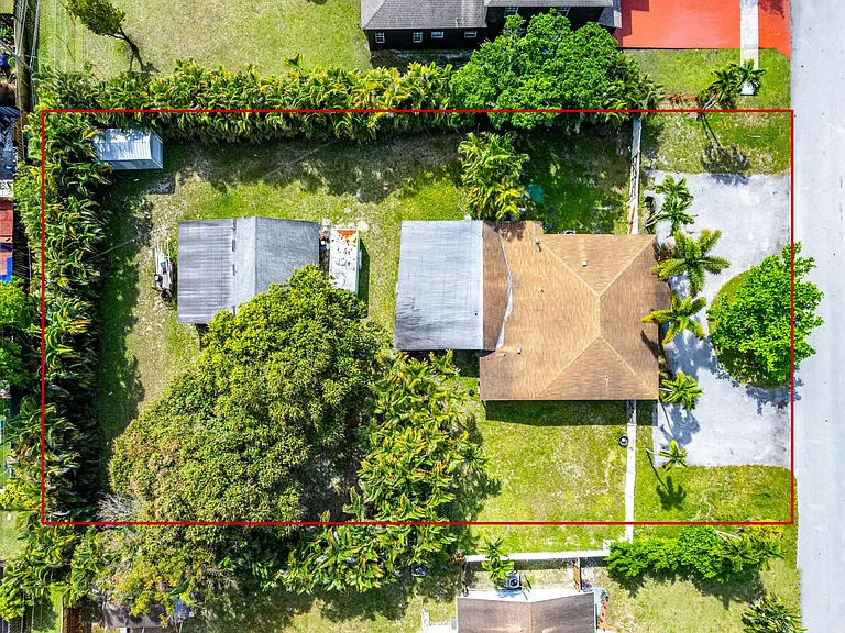 6130 Edwards Rd — Photo 16