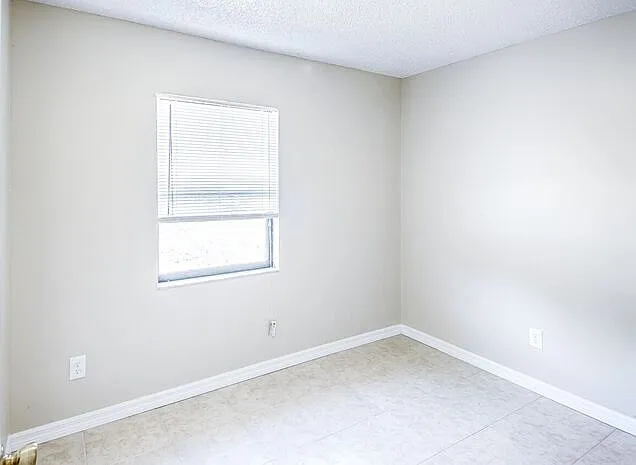 330 Dogwood Ave — Photo 13