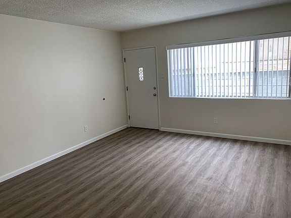 3rd image of 4441 W 134th St APT E