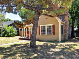 2708 Honeysuckle Ave, Fort Worth, TX 76111