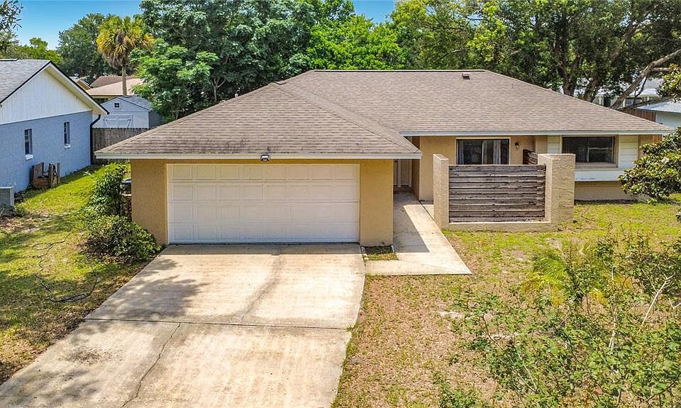 1st image of 800 Wavecrest Dr