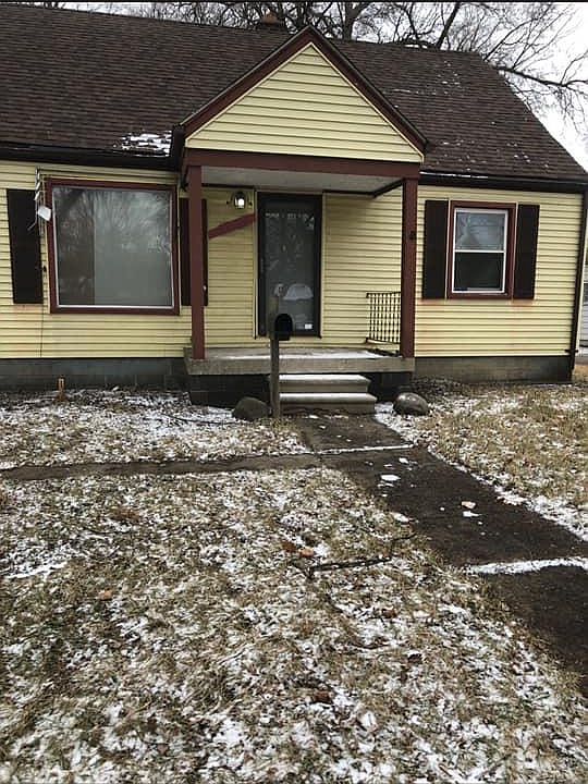 1st image of 18230 Woodbine St