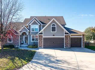 11210 N Richmond Ct, Kansas City, MO 64157
