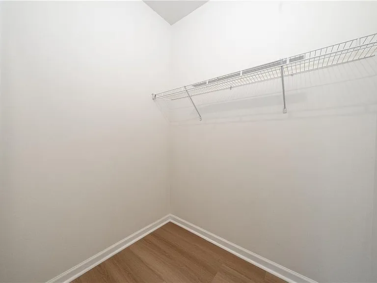 715 Moonlight Way — Photo 8