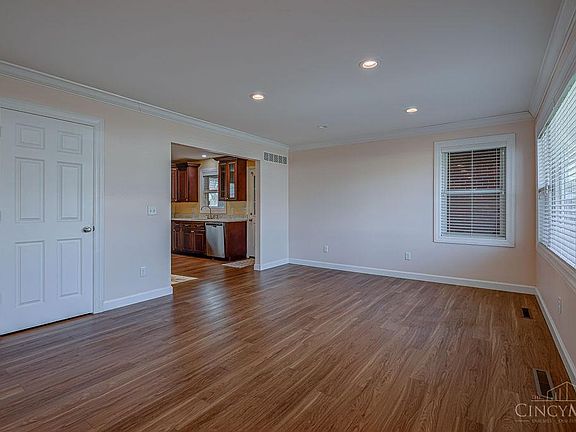 4th image of 641 Hill Ave