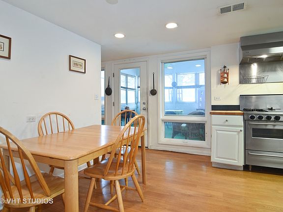 5th image of 1412 E Miner St