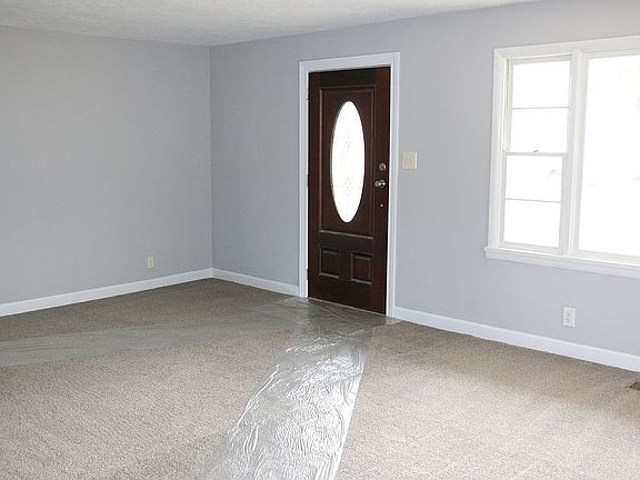 5th image of 1546 Evans Ave