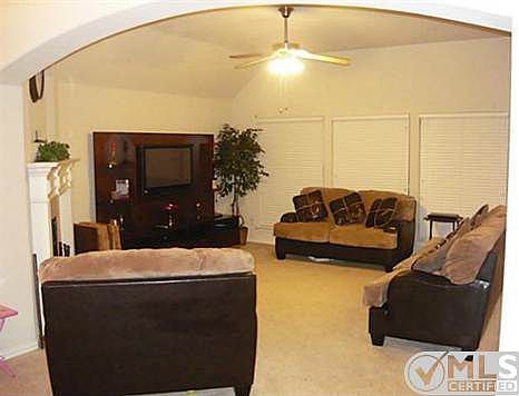 3rd image of 645 Martin Dr