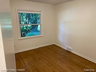 144 W Maryknoll Rd — Photo 9