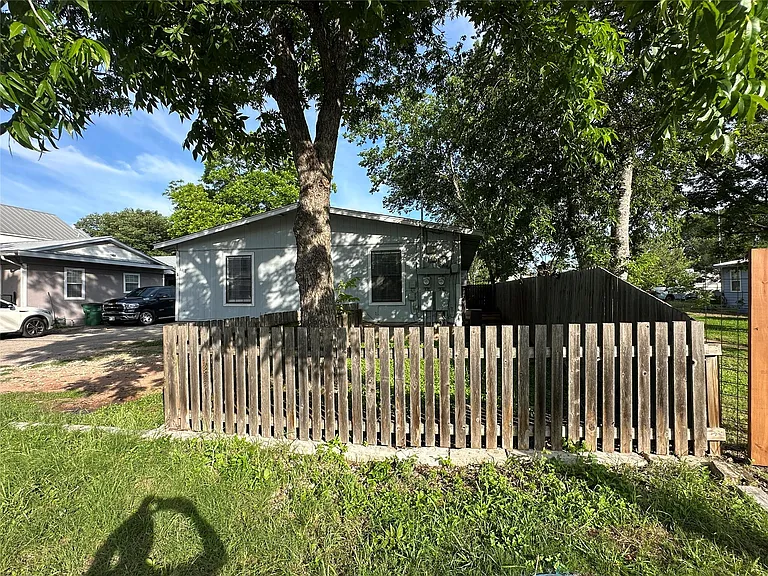 4412 Gillis St #A — Photo 28