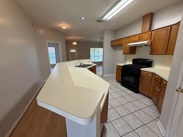 13403 Agarita Ln — Photo 4