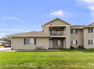 440 E Franklin St #203, Eldridge, IA 52748