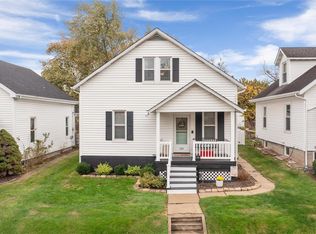 120 N Benton Ave, Saint Charles, MO 63301