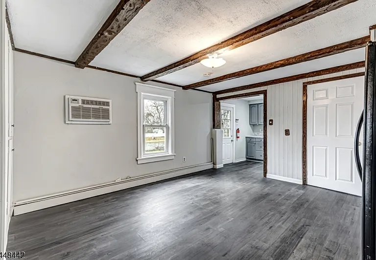 273 W Main St — Photo 8