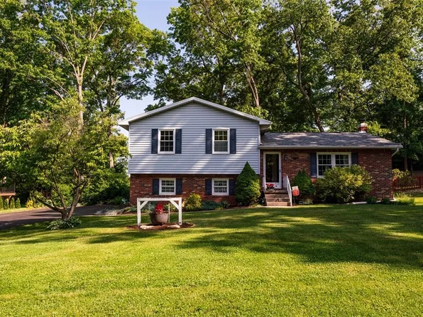 5145 Redwood Dr, Indiana, PA 15701
