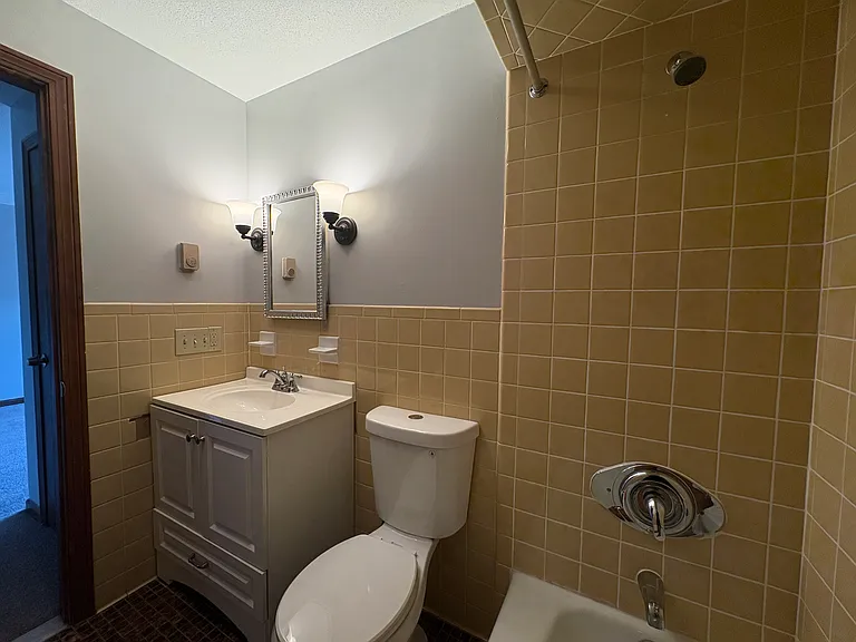 26 Judith Ln #8 — Photo 9