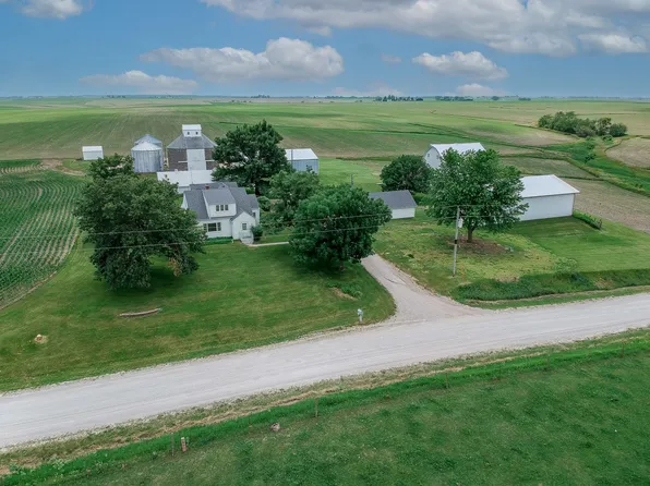 1164 200th St, Pella, IA 50219